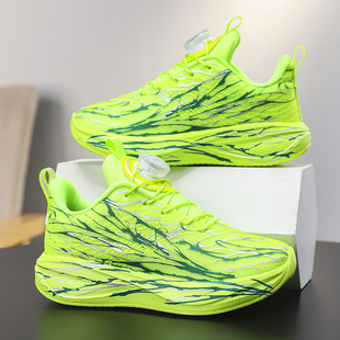 赤兔8pro儿童跑步鞋超轻减震男童专业运动鞋中大童男孩网面春秋款