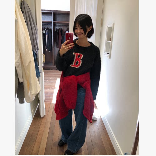 巨折！韩国八奶~羊毛圈圈纱~软软糯糯厚实蓬松~字母圆领针织毛衣