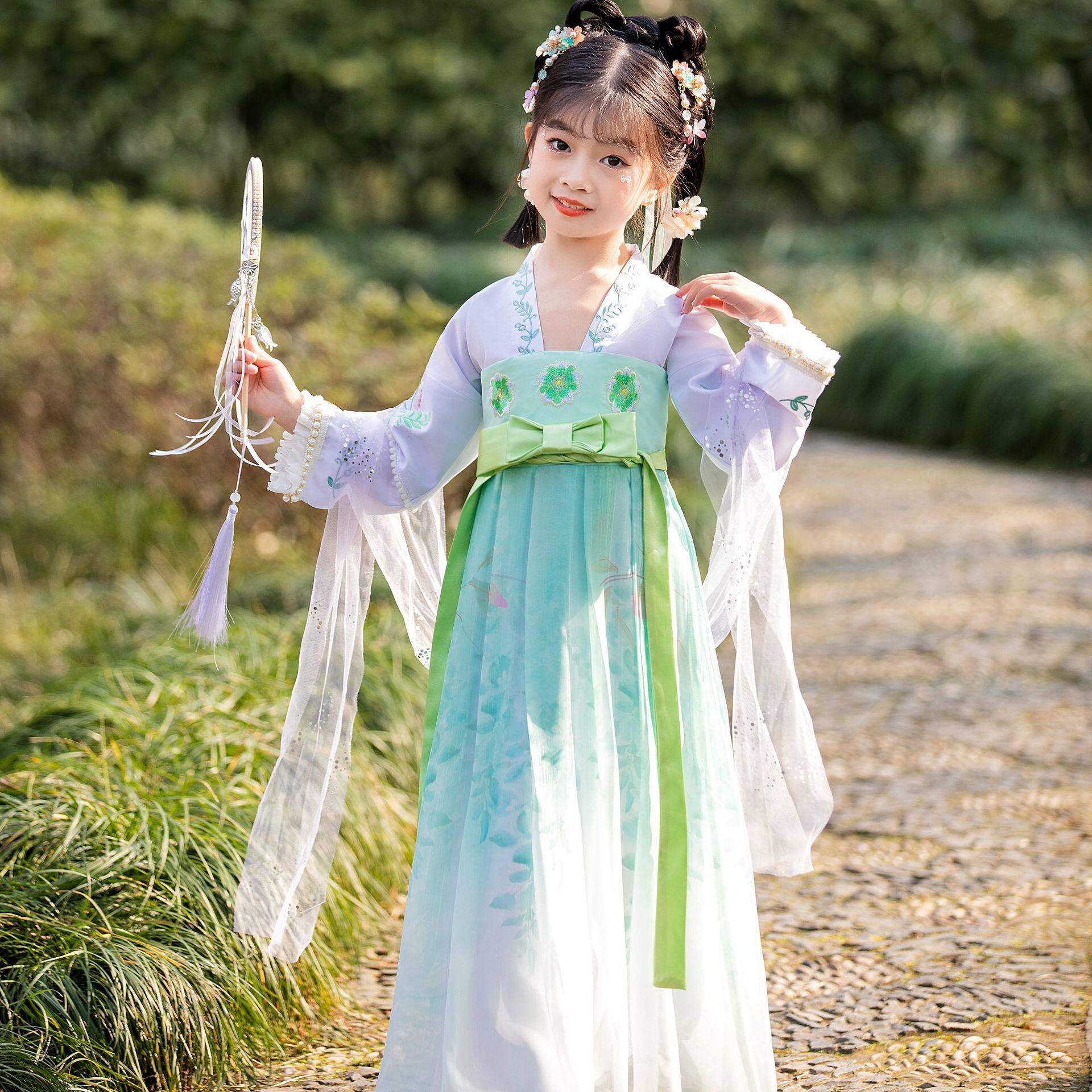 儿童汉服薄款仙女飘逸女童超仙中国风古装小女孩公主裙齐胸襦裙yy