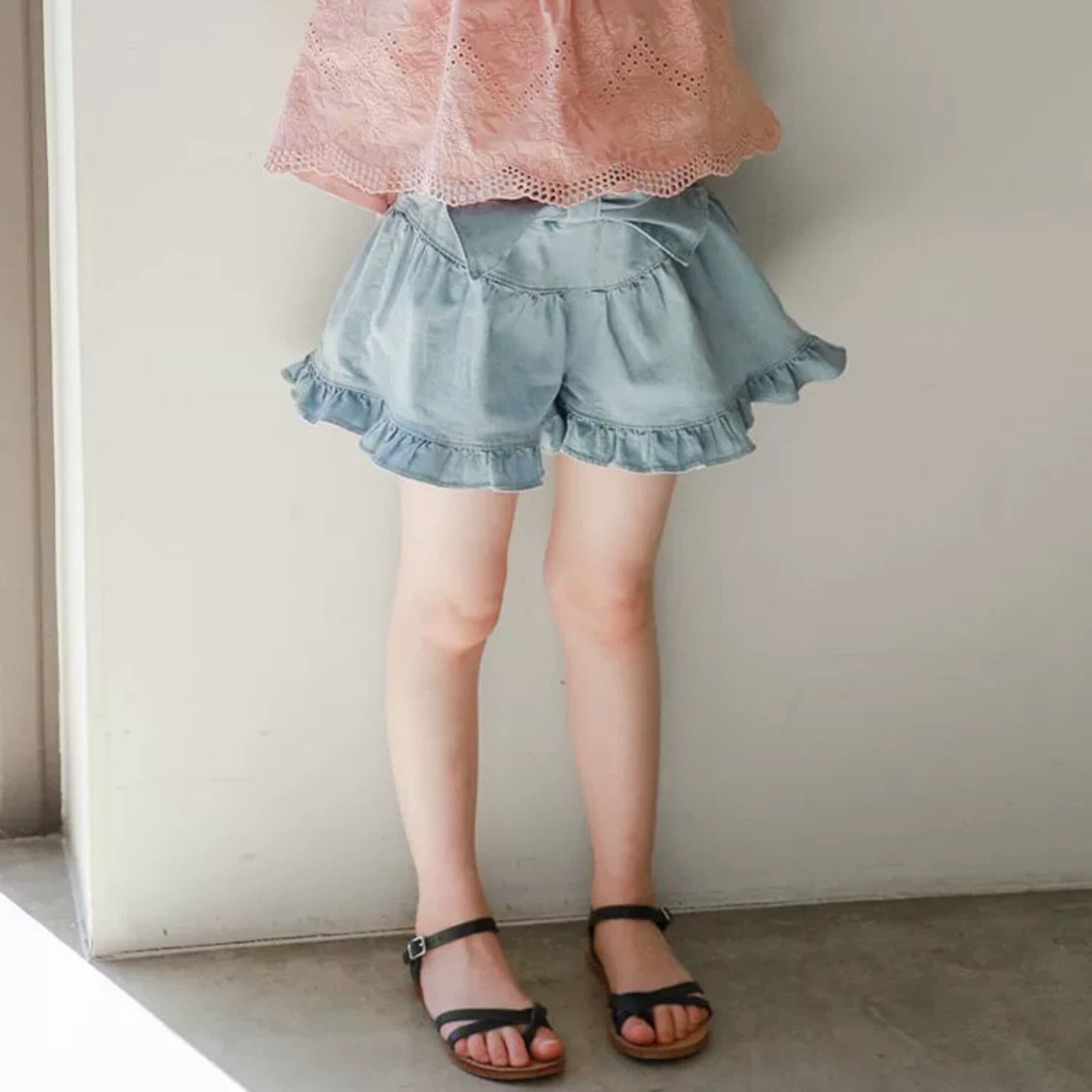 女童纯棉软牛仔荷叶边牛仔短裤