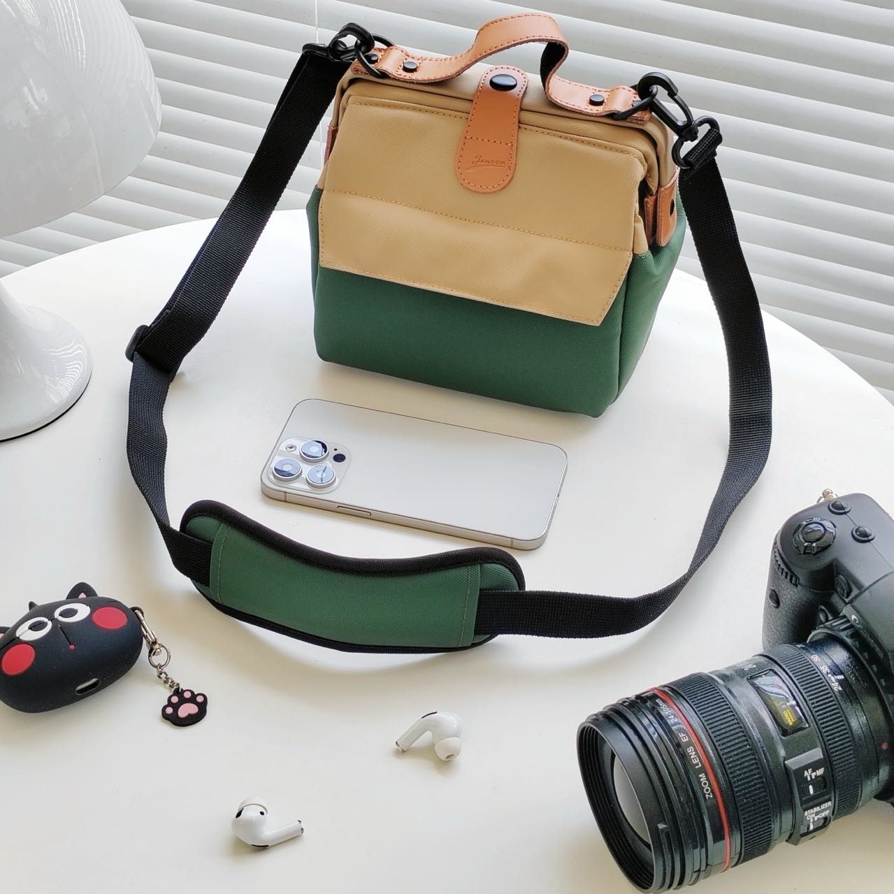 吉尼佛小香包女生百搭单肩斜挎包加厚内胆相机防护包适用于索尼富士佳能高颜值可爱风相机收纳包
