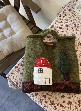lucky shopee 圣诞针织包森林里的蘑菇屋毛线编织复古可爱手提包