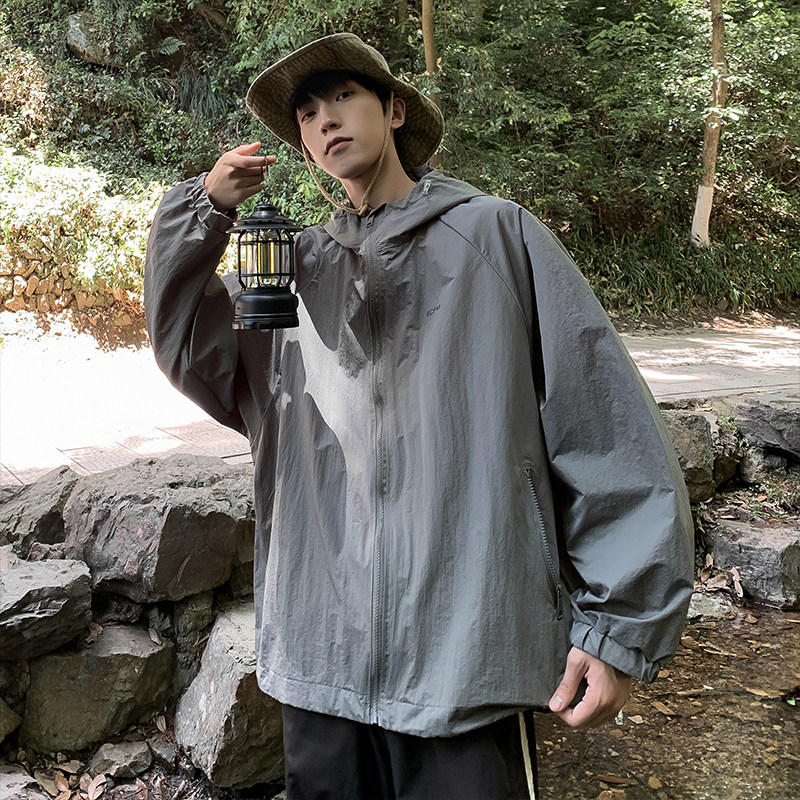 夏款男防晒衣服连帽工装拉链字母印花情侣款冲锋衣外套JK9238P40,男装夹克,星座1013-1