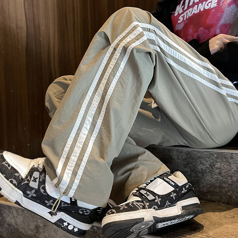 港风秋款男休闲裤三条杠条纹褶皱抽绳束脚冲锋裤h2901P43,男装休闲裤,星座1013-1