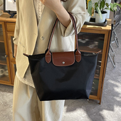 新款 包包女时尚 流行牛角包大容量女包欧美潮包气质通勤包单肩大包