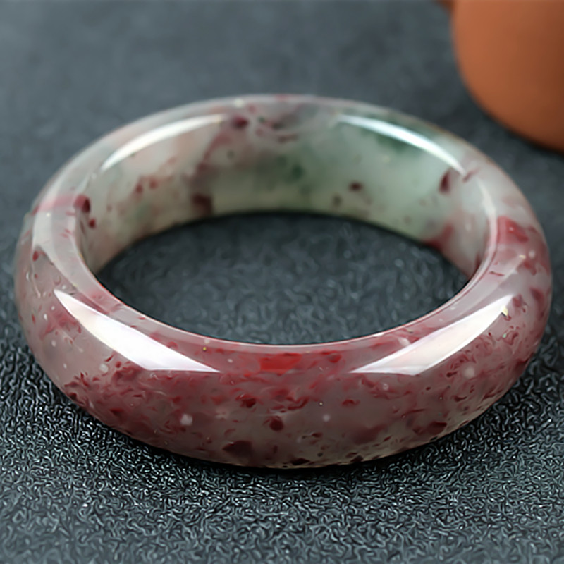 桂林鸡血玉手镯冰种三彩点点红贵妃料54圈口正品天然广西玉石镯子