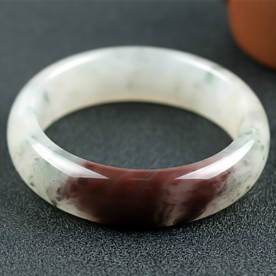 桂林鸡血玉手镯冰种三彩飘花贵妃料57圈口正品天然广西玉石镯子女