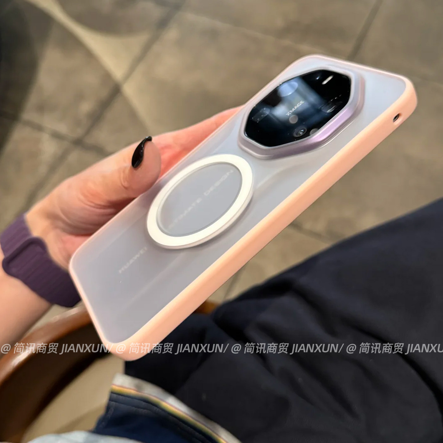 新品无界透色适用华为mate80RS手机壳mate80promax全包防摔磁吸充电保护套70高级感磨砂半透明60耐看粉色硬壳
