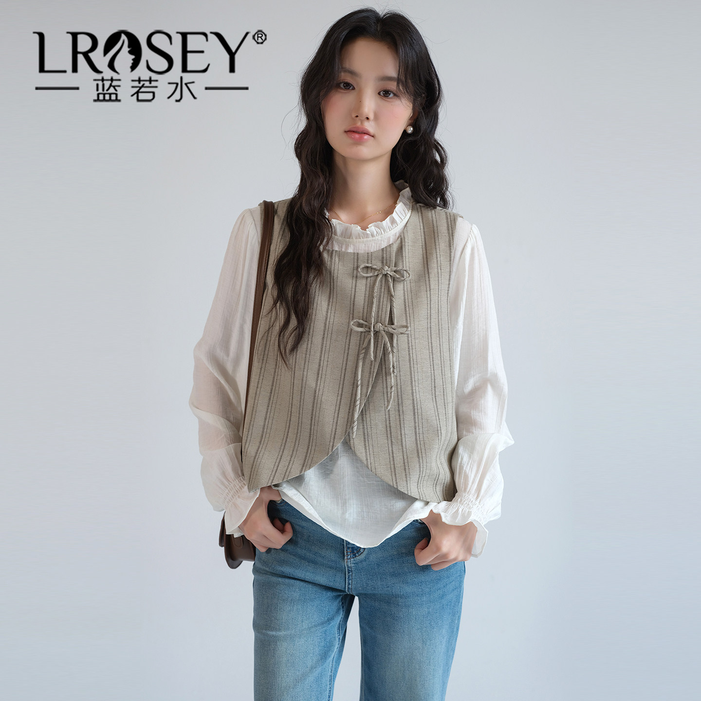 【蝴蝶结系带马甲套装】蓝若水大码2026春装新款木耳领衬衫两件套,女装/女士精品,大码套装,淘宝优惠券,粉丝福利购,淘宝优惠卷