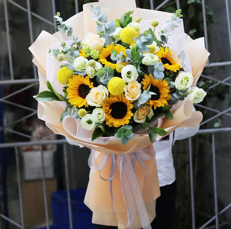 萍乡市安源区湘东区父亲节向日葵香槟玫瑰鲜花速递同城花店送上门