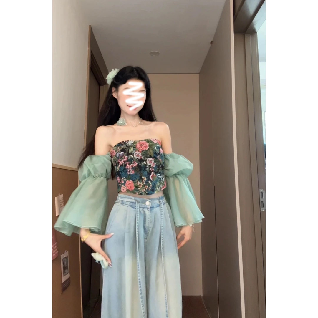 度假小众碎花吊带女夏热辣妹抹胸一字肩撞色上衣牛仔裤套装
