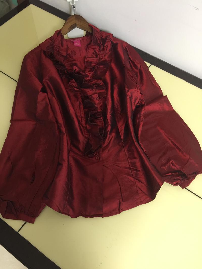 荷叶领单排扣长袖真丝衬衣