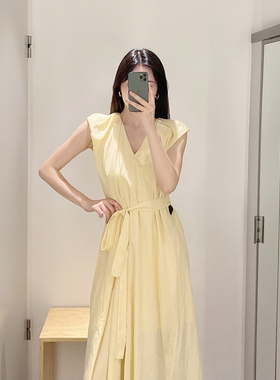 极简cosniu风黄色V领蝴蝶袖A字连衣裙收腰长裙25年秋季新款cosniu