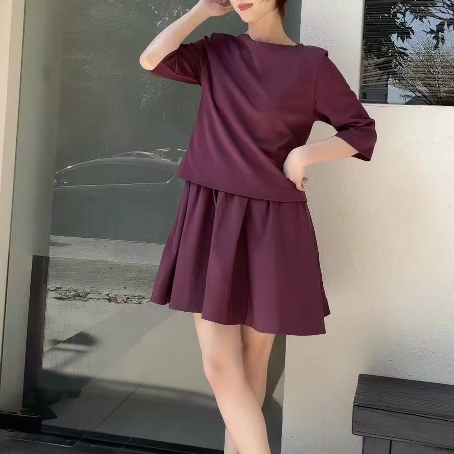 CS女装纯色船领连衣裙通勤简约衬
