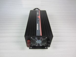 逆变器5KW 12V24V48V转220V110V5000W正弦波逆变器带市电充电