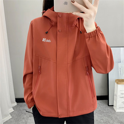 冲锋衣女户外运动防风徒步登山服