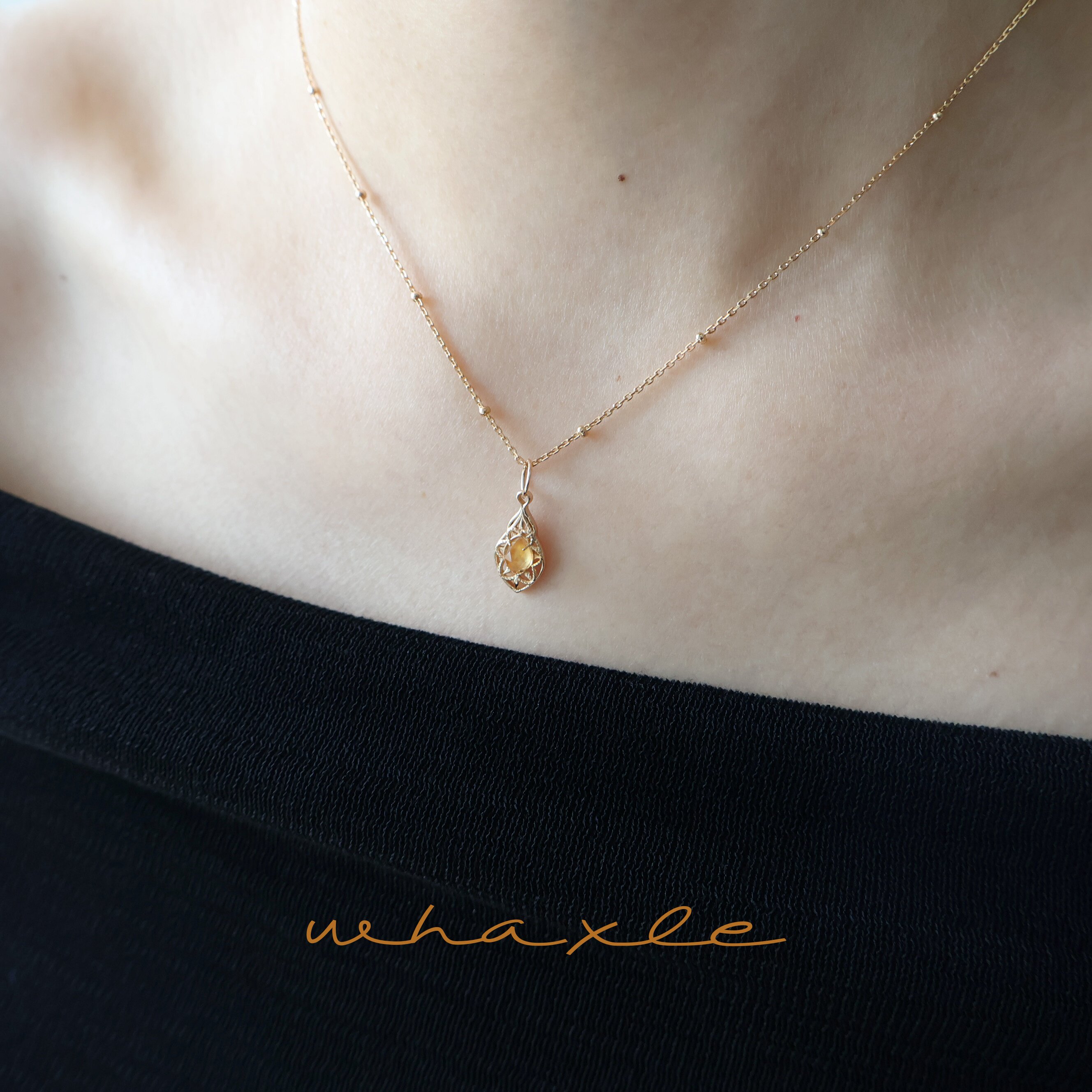 琥珀桃核 | Whaxle 天然橙石镂空日系复古925银镀金项链锁骨链