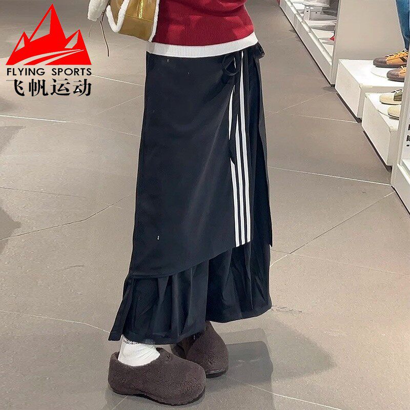 阿迪达斯三叶草女裤2026春款三条纹宽松垂坠感阔腿运动长裤KS5334