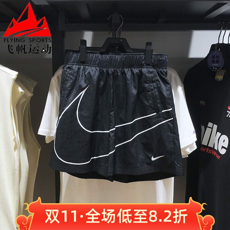 宽松舒适运动裤跑步训练短裤耐克
