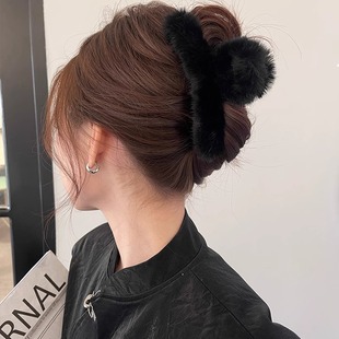 简约百搭秋冬大号毛毛抓夹女2025新款鲨鱼夹发量多发夹后脑勺头饰