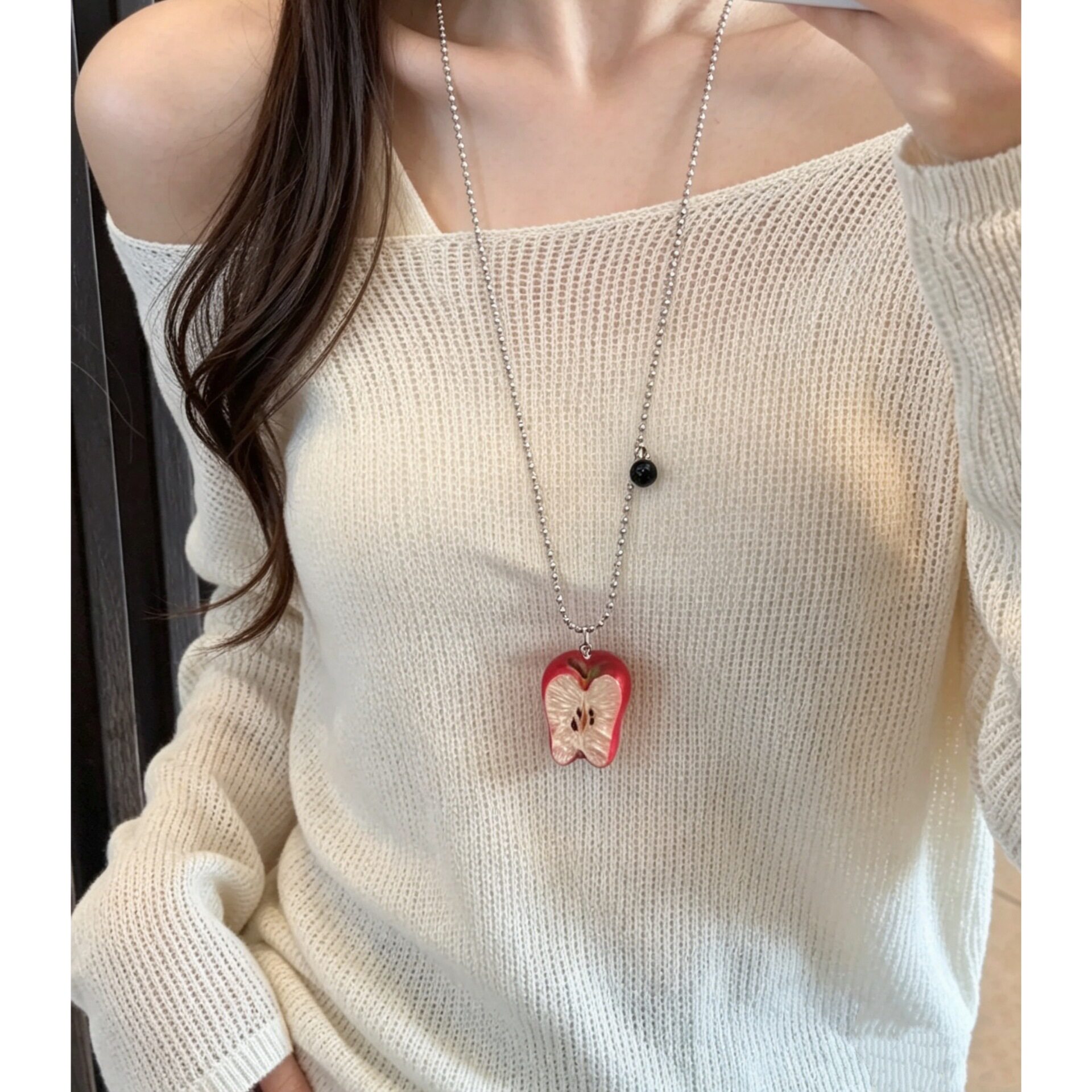可爱小众树脂仿真半颗苹果吊坠钛钢项链女清新甜美水果切片毛衣链