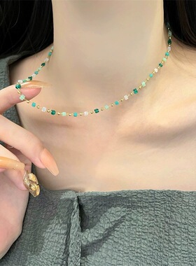 夏季新款绿色水晶珠项链女简约百搭彩色小清新方珠颈链锁骨链配饰