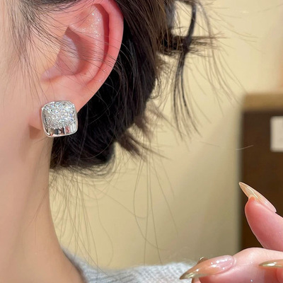 适合圆脸的两戴式耳饰鱼尾流苏珍珠耳钉女轻奢高级感气质大气耳环