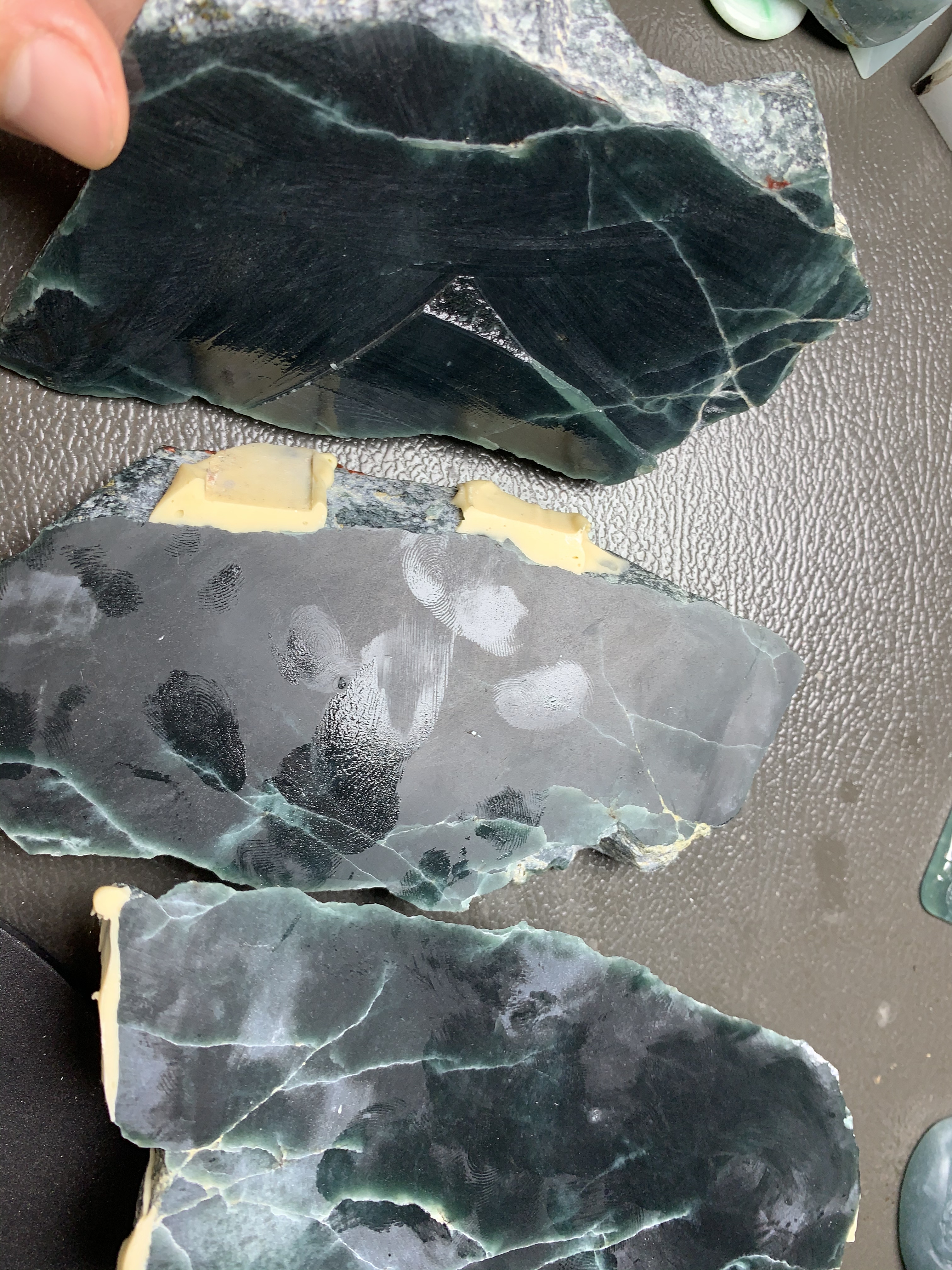 高黑度老蓝水危地马拉翡翠蓝水原石片料明料，可以做三个随形大龙