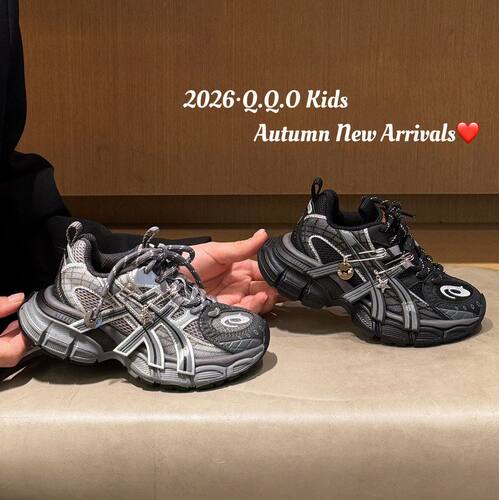 QQO童鞋2026秋季新款儿童时尚鞋