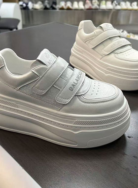 港风ulzzang百搭增高小白鞋2026春夏新款休闲鞋厚底白色单鞋透气