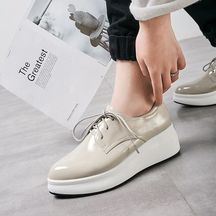 圆头平底聚氨酯胶粘工艺头层猪皮深口单鞋,女鞋,深口单鞋,淘宝优惠券,粉丝福利购,淘宝优惠卷