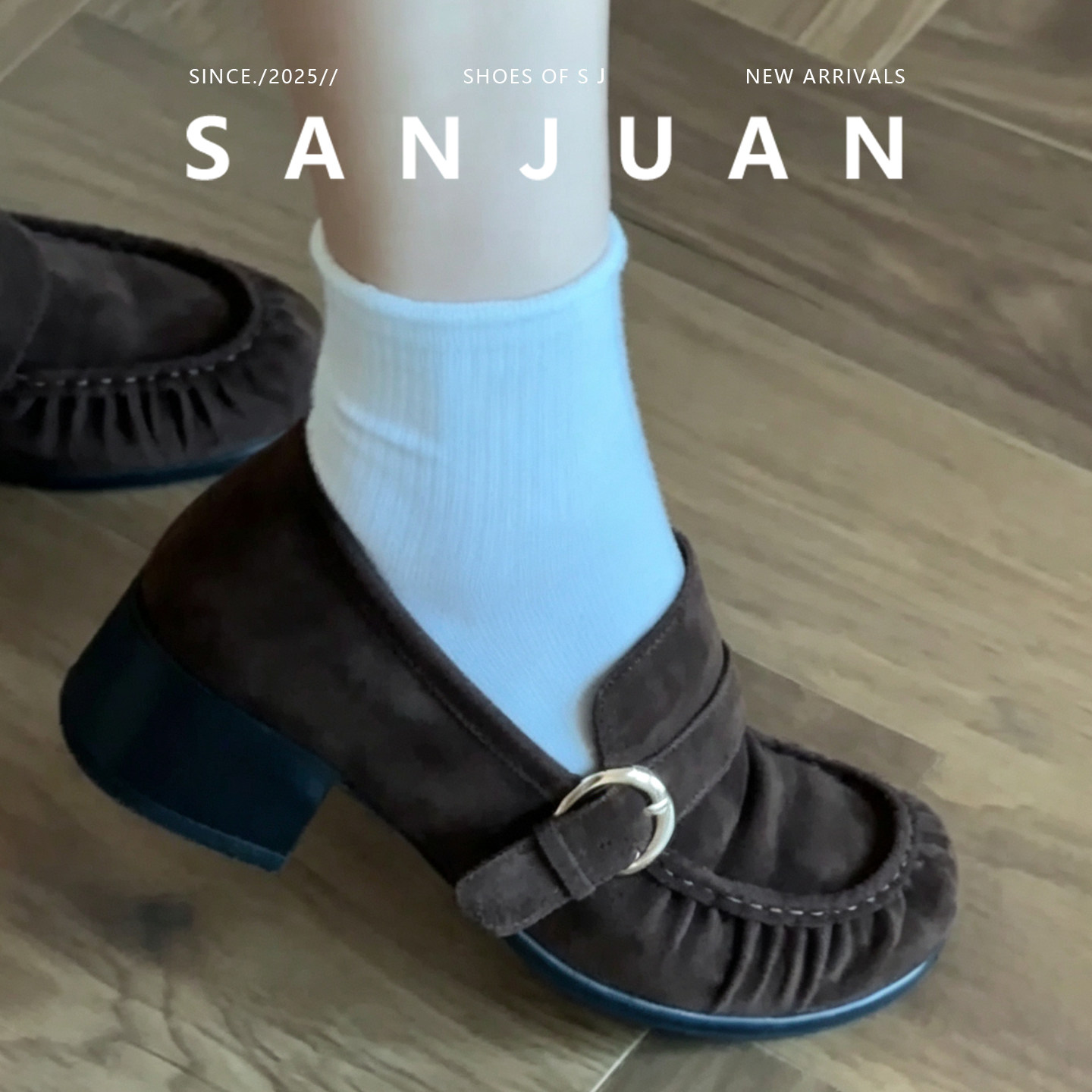 羊皮版sanjuan三卷复古百搭乐福鞋绒面增高小皮鞋皮带扣通勤单鞋