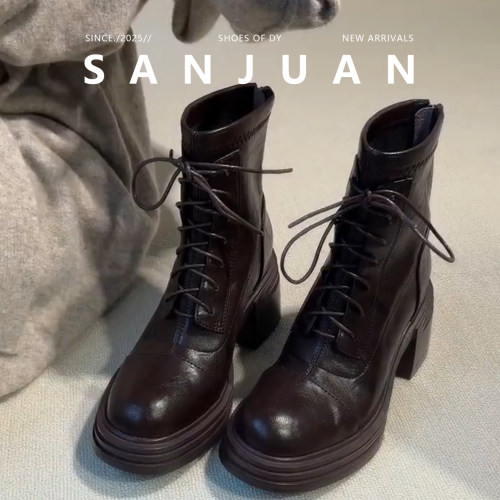 百搭经典升级款小个子显高短靴女