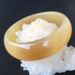 62mm 马料原矿纯天然原色无烧黄玉髓手镯加宽加厚女56 玛瑙说