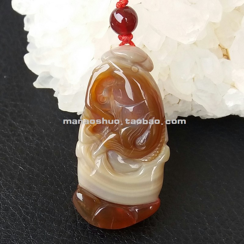 【玛瑙说】巴西纯天然原色无烧俏色蜜糖玛瑙吊坠女鱼年年有余挂件