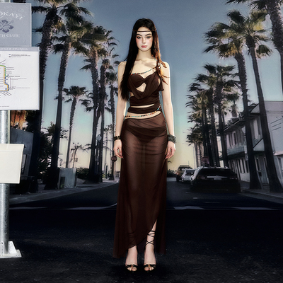 罗卡艺2025新款夏日海岛度假网纱长裙荡领珠链显瘦性感连体泳衣女