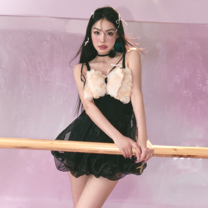 上镜好看的显瘦裙式泳衣