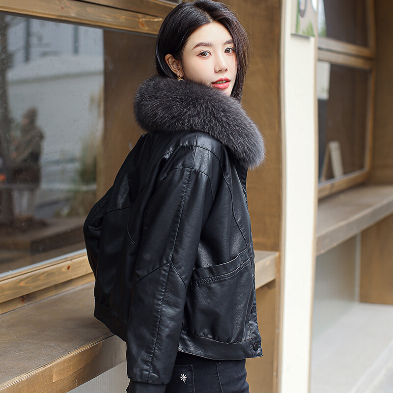 女装/女士精品皮衣其他/other2024年冬季PU单排多扣长袖短款水洗