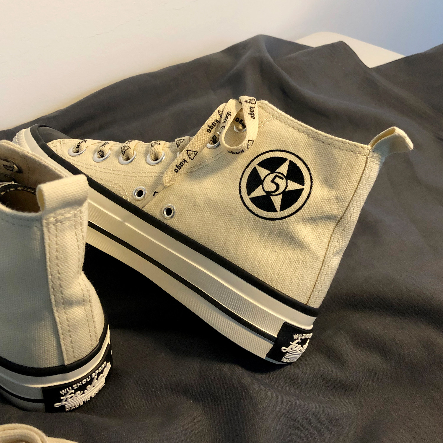 高帮帆布鞋女学生韩版ulzzang潮2019秋季新款复古港味山本风鞋子在类目 女鞋, 帆布鞋中 - 来自Buy2taobao.com提供专业的淘宝代购服务