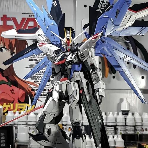 强袭自由高达拼装HG机甲模型