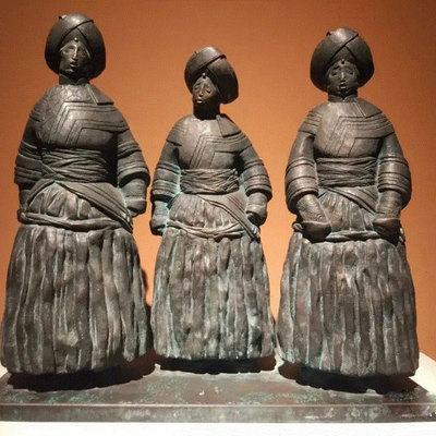 定制德昂族雕塑玻璃钢保安族雕像