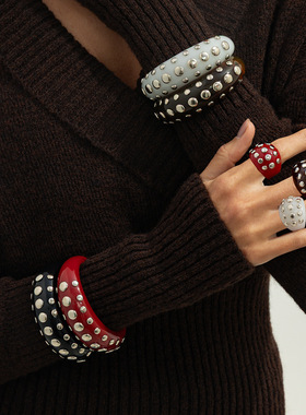 欧美跨境朋克铆钉微镶彩色树脂手