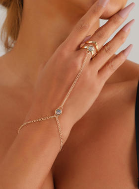 欧美跨境饰品复古镶水钻镂空几何箭头开口戒指手链连体创意配饰女