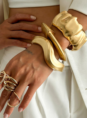 欧美跨境不规则波纹开口手镯 夸张小众弹簧扣冷淡风ins宽手环女