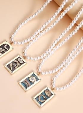 欧美ins时尚唯美高亮仿珍珠项链 合金镶钻矩形塔罗牌吊坠毛衣链女