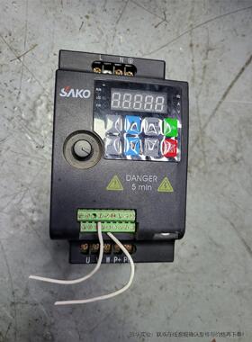 三科变频器0.75KW SKI780-0D75G-1