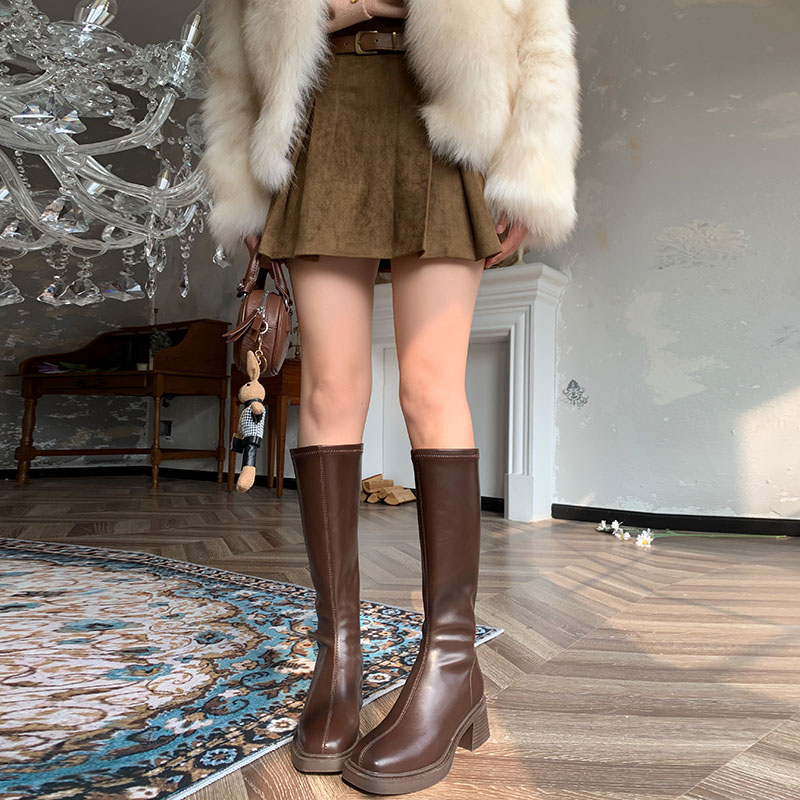 小个子长筒厚底圆头时装靴