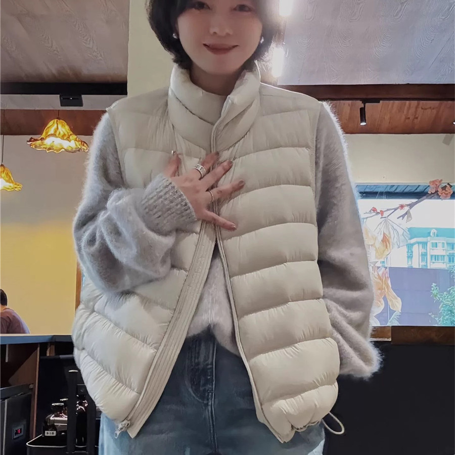短款立领宽松休闲白鸭绒马甲背心