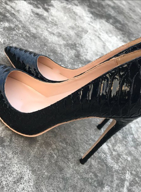 欧美2024黑色蛇纹高跟鞋12cm细跟尖头10cm性感浅口女大码单鞋43码