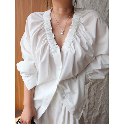 极简北欧v领抽褶设计感白衬衫